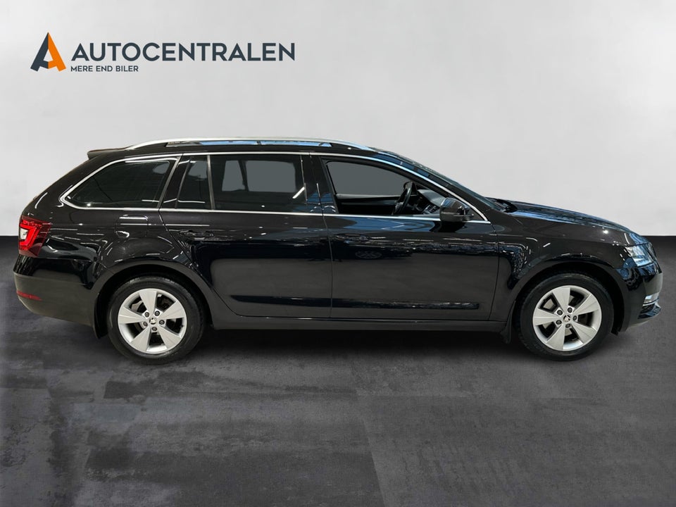 Skoda Octavia 2,0 TDi 150 Business Line+ Celebration Combi DSG 5d