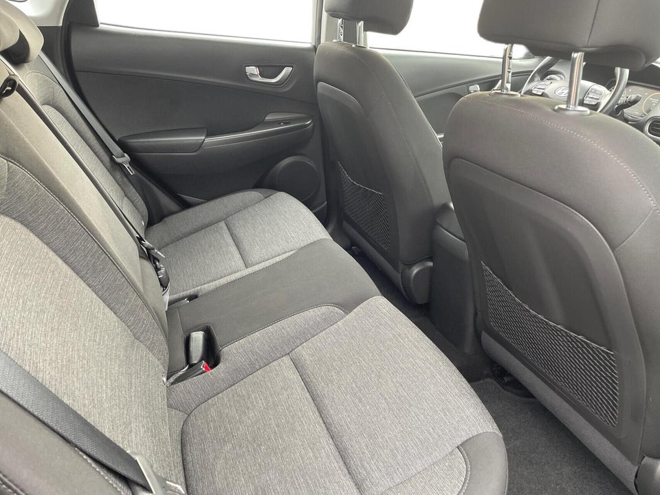 Hyundai Kona 39 EV Select 5d