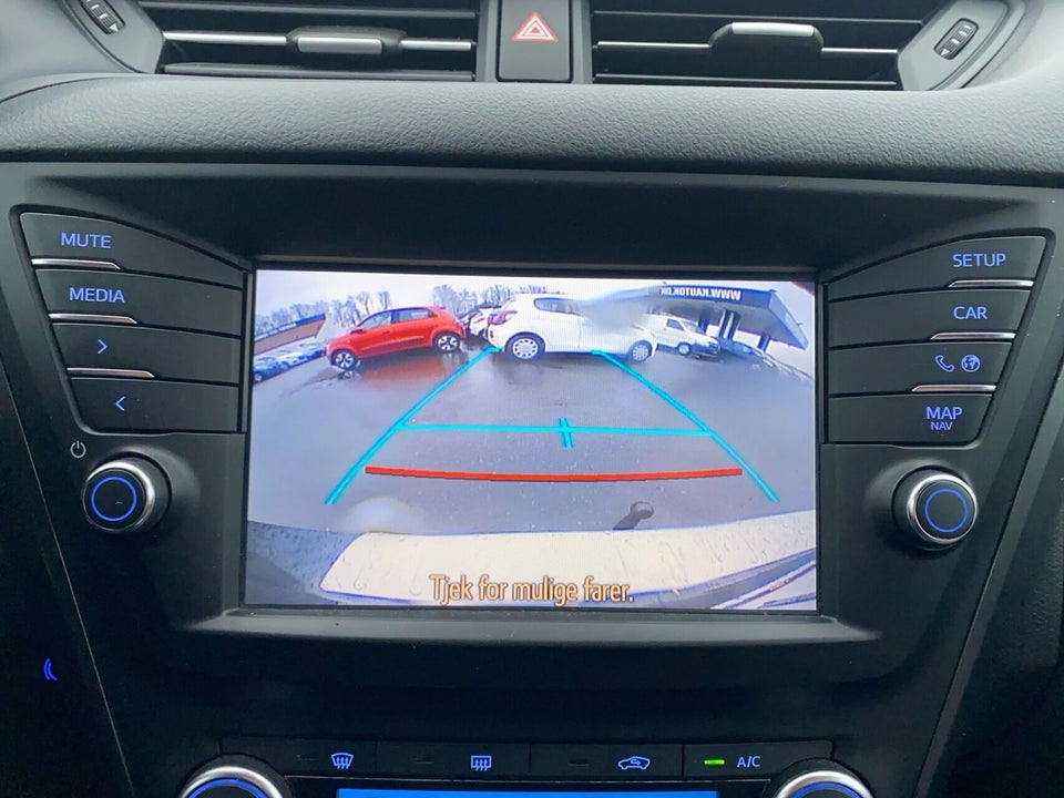 Toyota Avensis 2,0 D-4D T2 Touring Sports 5d