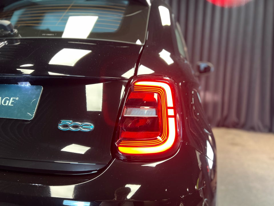 Fiat 500e 42 Icon 3d