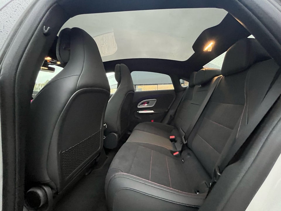 Mercedes CLA250+ electric AMG Line 4d