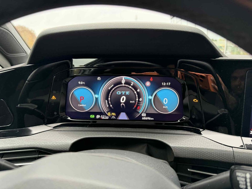 VW Golf VIII 1,4 GTE DSG 5d