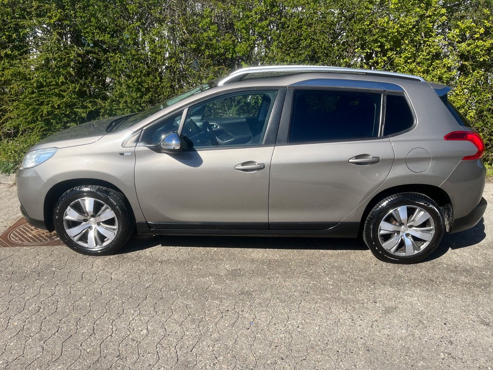 Peugeot 2008 1,2 VTi 82 Allure 5d
