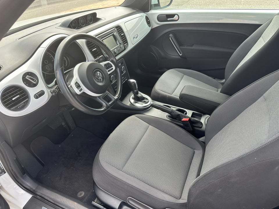 VW The Beetle 1,4 TSi 160 Design Cabriolet DSG 2d