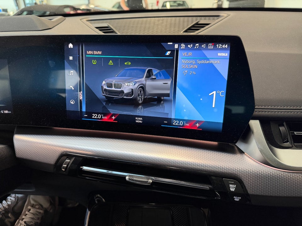 BMW iX1 xDrive30 Fully Charged M-Sport 5d