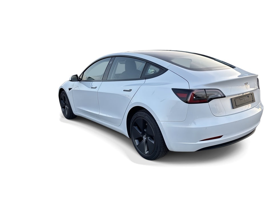 Tesla Model 3 Standard Range+ RWD 4d