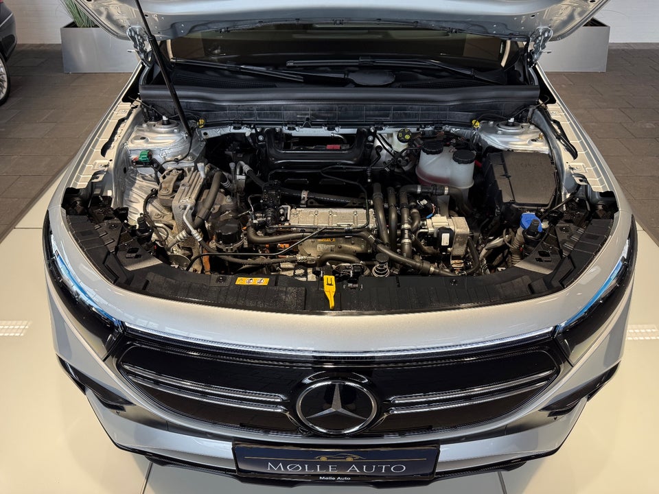 Mercedes EQB300 AMG Line 4Matic 5d