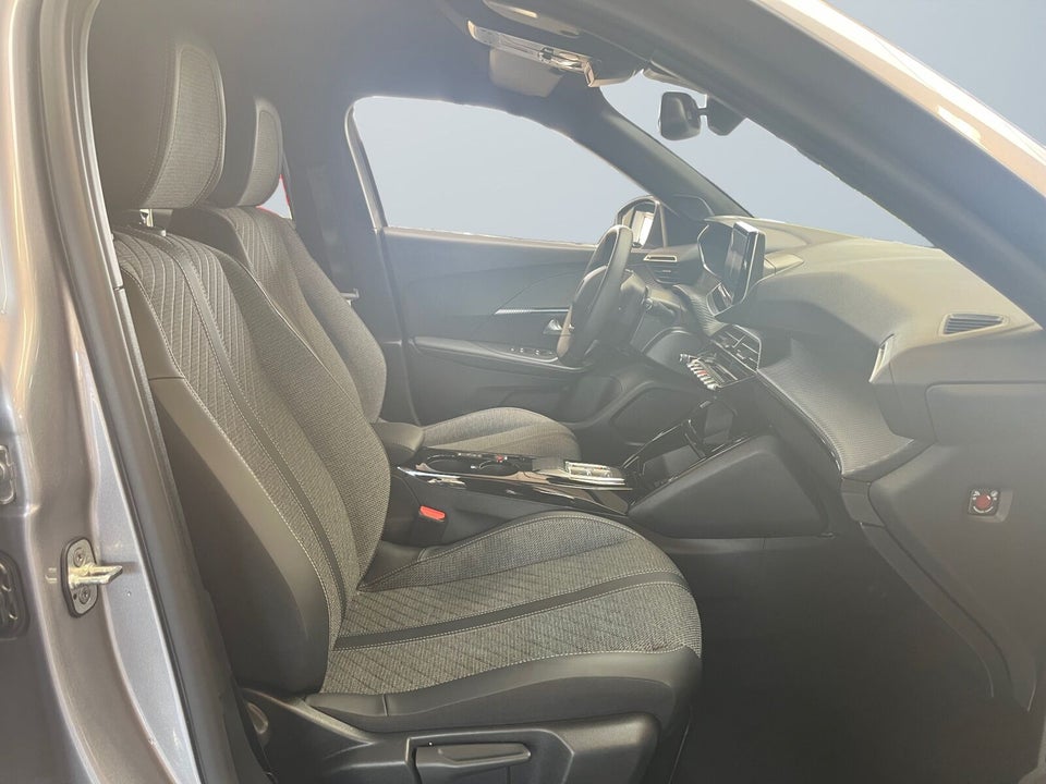 Peugeot e-2008 50 Allure 5d