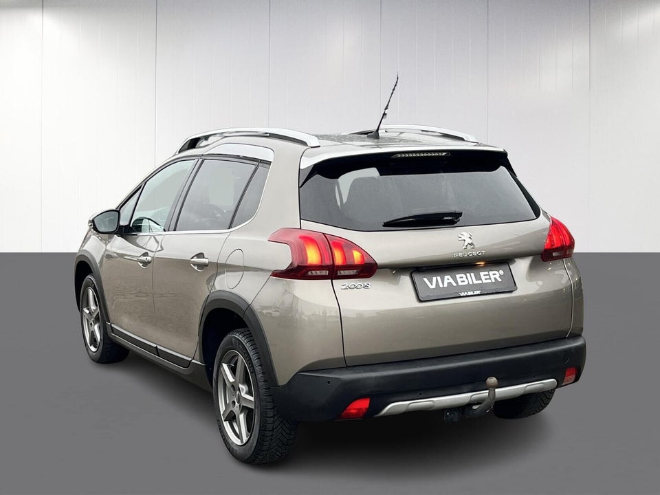 Peugeot 2008 1,6 BlueHDi 100 Allure Sky 5d
