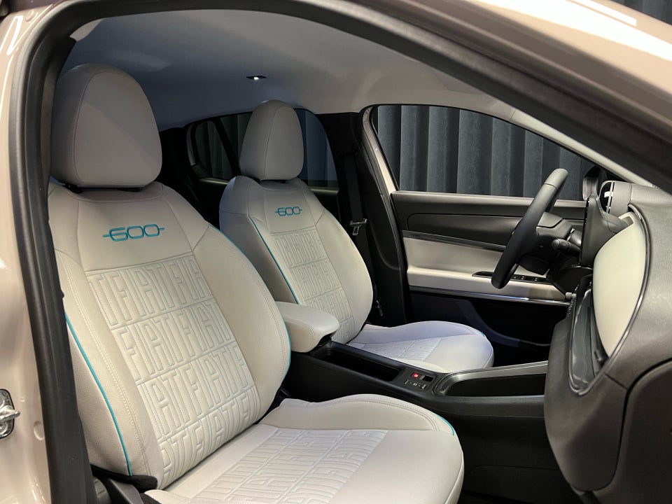 Fiat 600e 54 la Prima 5d