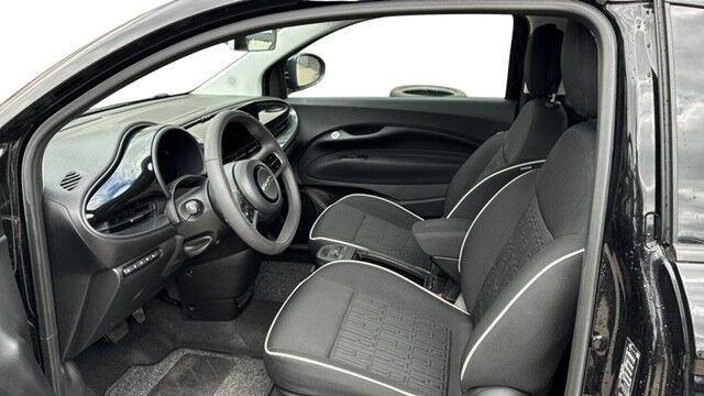 Fiat 500e 42 Icon Cabrio 2d