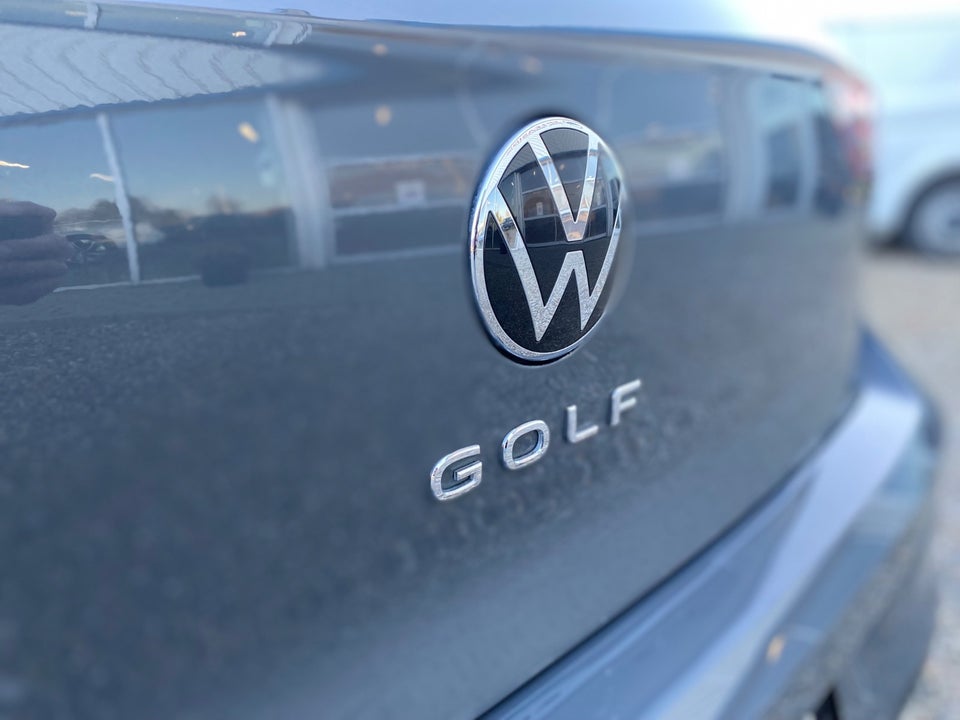VW Golf VIII 1,0 TSi 110 5d