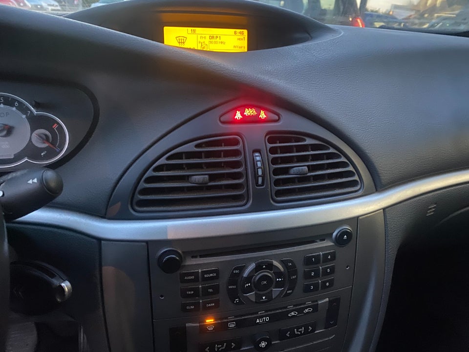 Citroën C5 2,0i 16V Elegance 5d