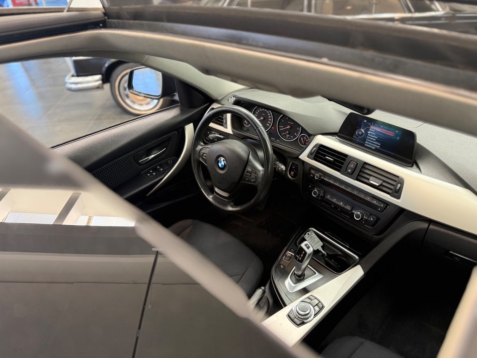 BMW 318d 2,0 Touring aut. 5d