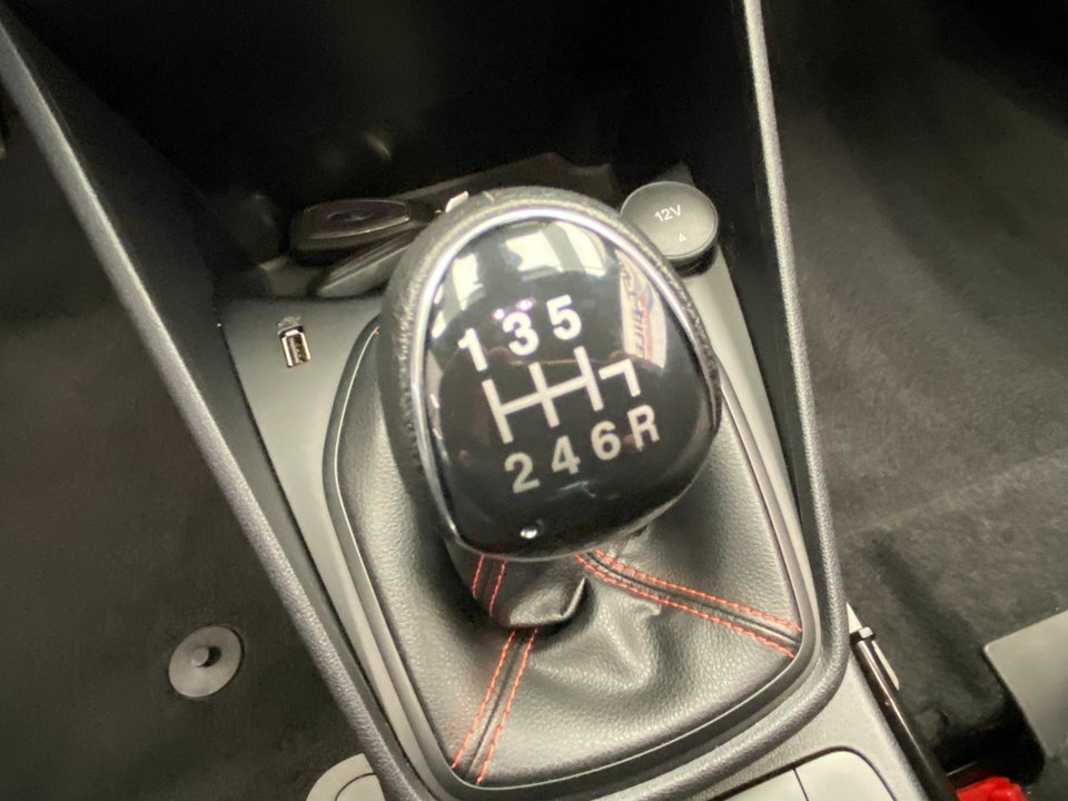 Ford Fiesta 1,0 EcoBoost mHEV ST-Line 5d