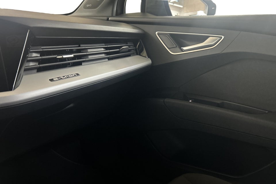 Audi Q4 e-tron 40 Attitude 5d
