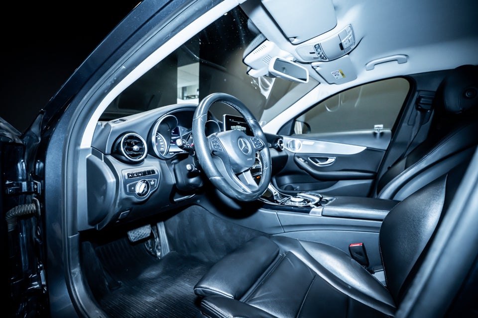 Mercedes C220 d 2,2 Avantgarde stc. aut. 5d