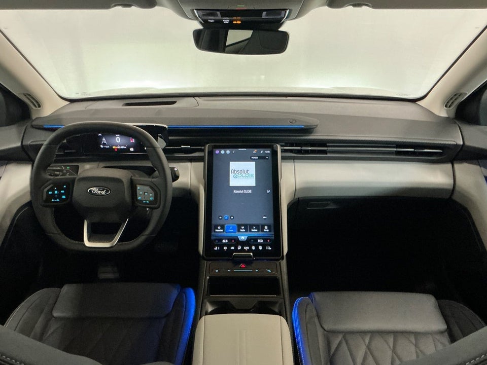 Ford Explorer 77 Premium Extended Range 5d