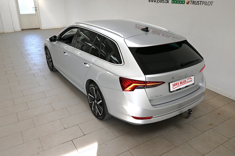 Skoda Octavia 1,4 TSi iV First Edition Combi DSG 5d