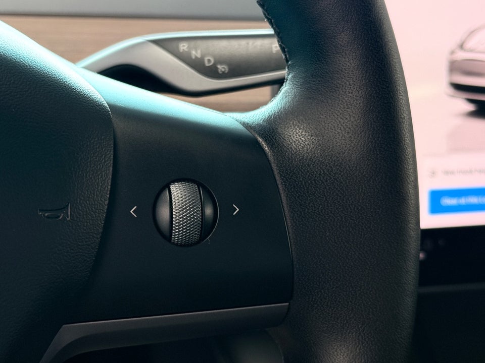 Tesla Model 3 Long Range AWD 4d