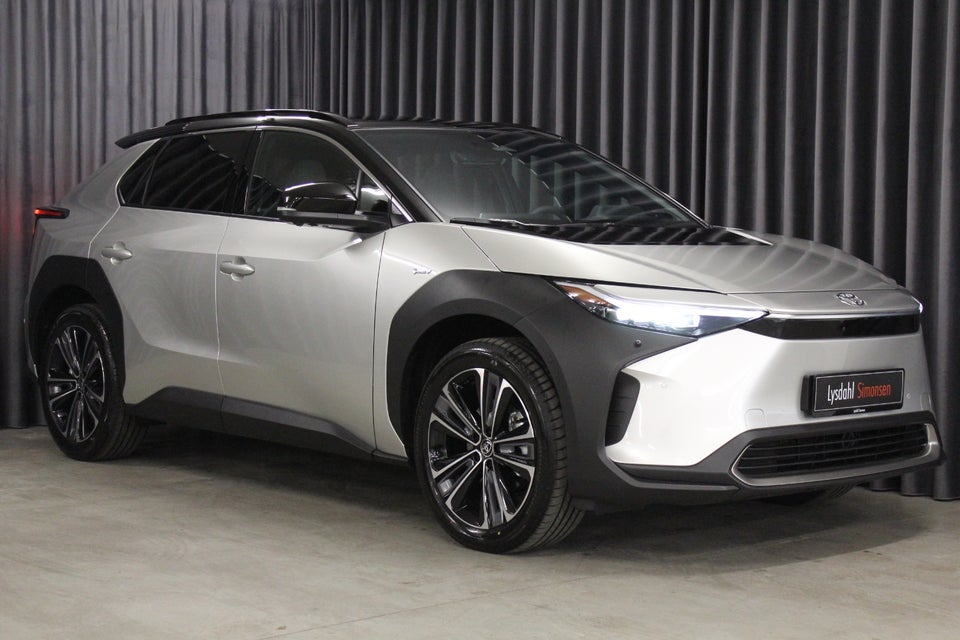 Toyota bZ4X Executive Premium 5d