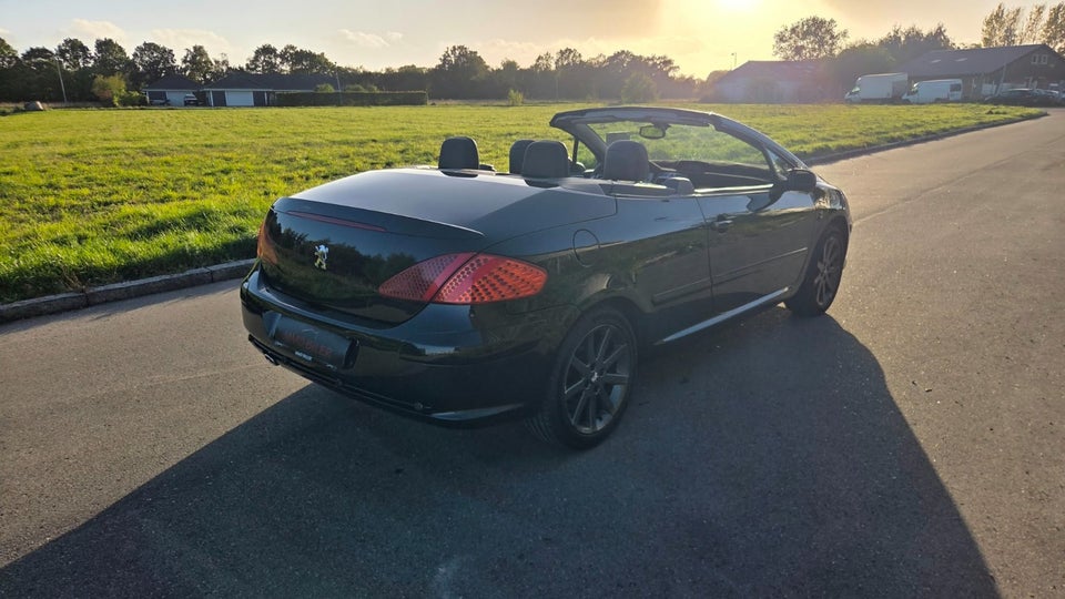 Peugeot 307 2,0 16V CC aut. 2d