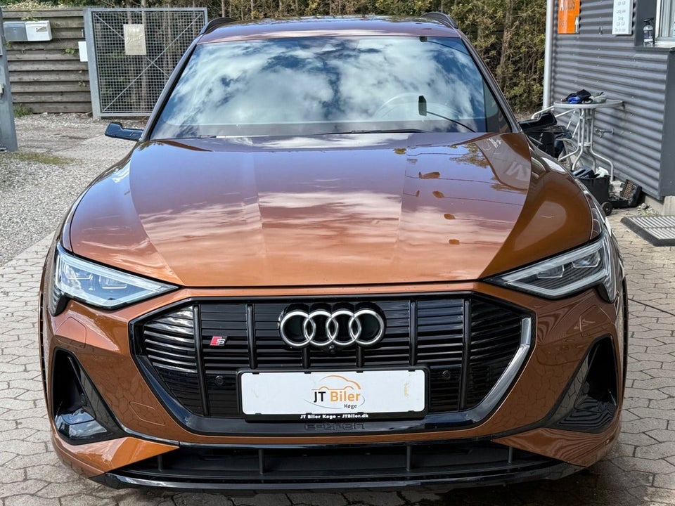 Audi e-tron S quattro 5d