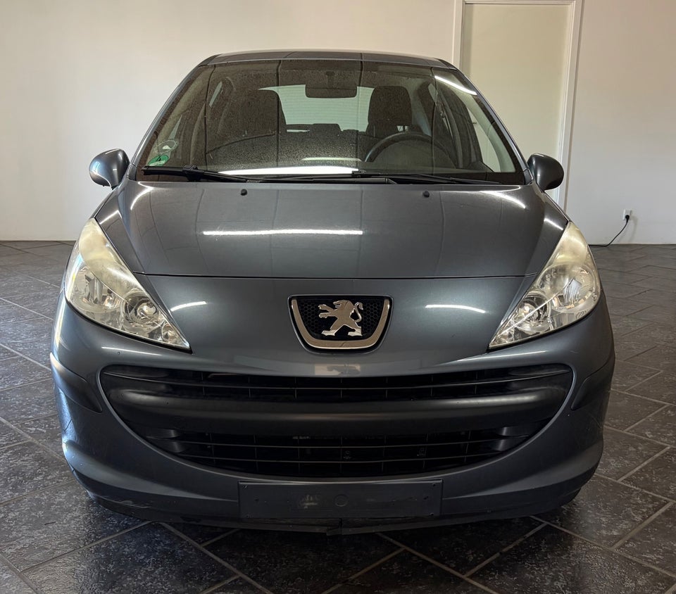 Peugeot 207 1,4 XR 5d