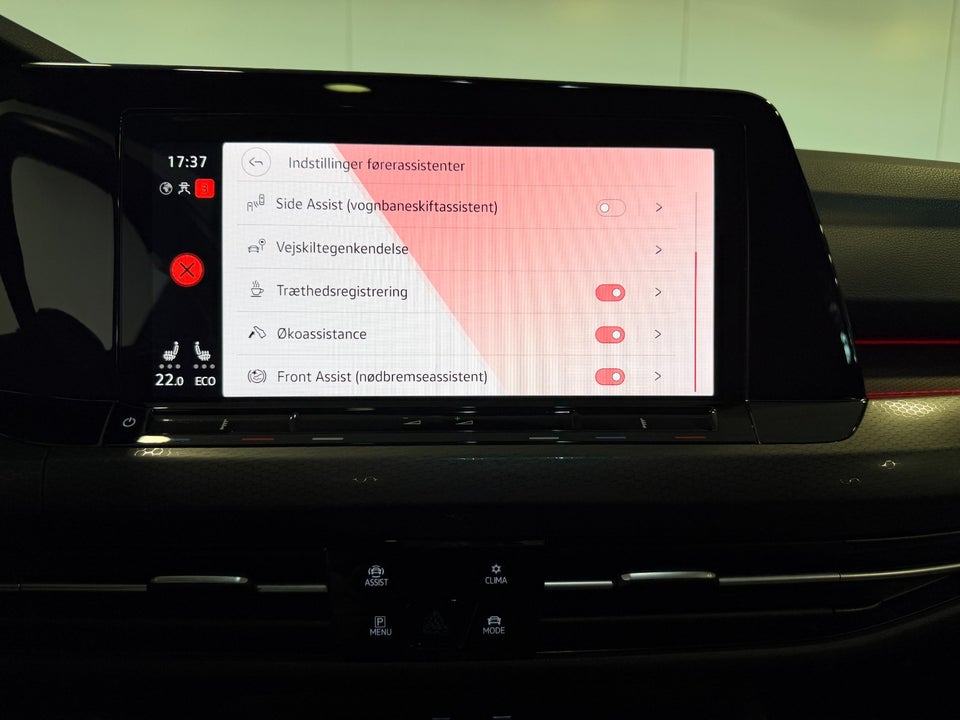 VW Golf VIII 1,4 GTE DSG 5d