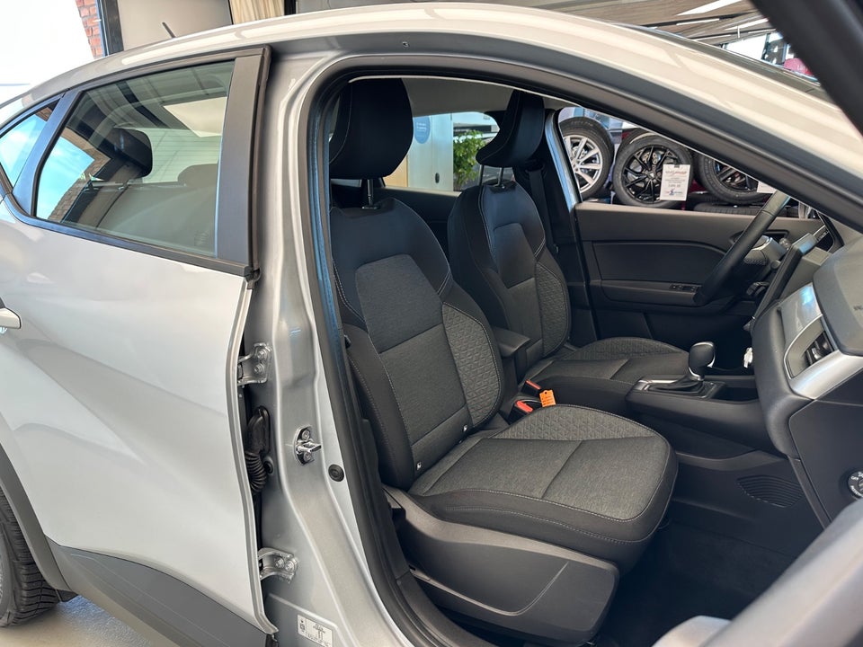 Renault Captur 1,6 E-Tech Zen 5d
