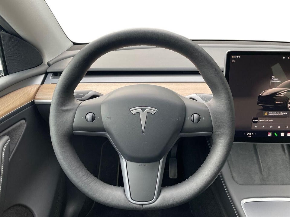 Tesla Model Y Long Range AWD 5d