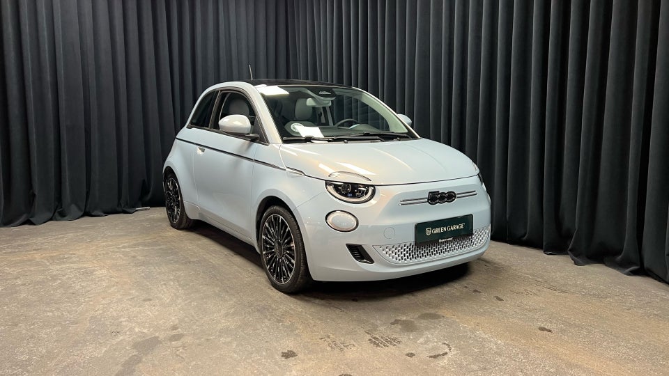 Fiat 500e 42 Icon Sky 3d