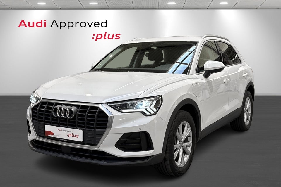 Audi Q3 45 TFSi e Attitude plus S-tr. 5d