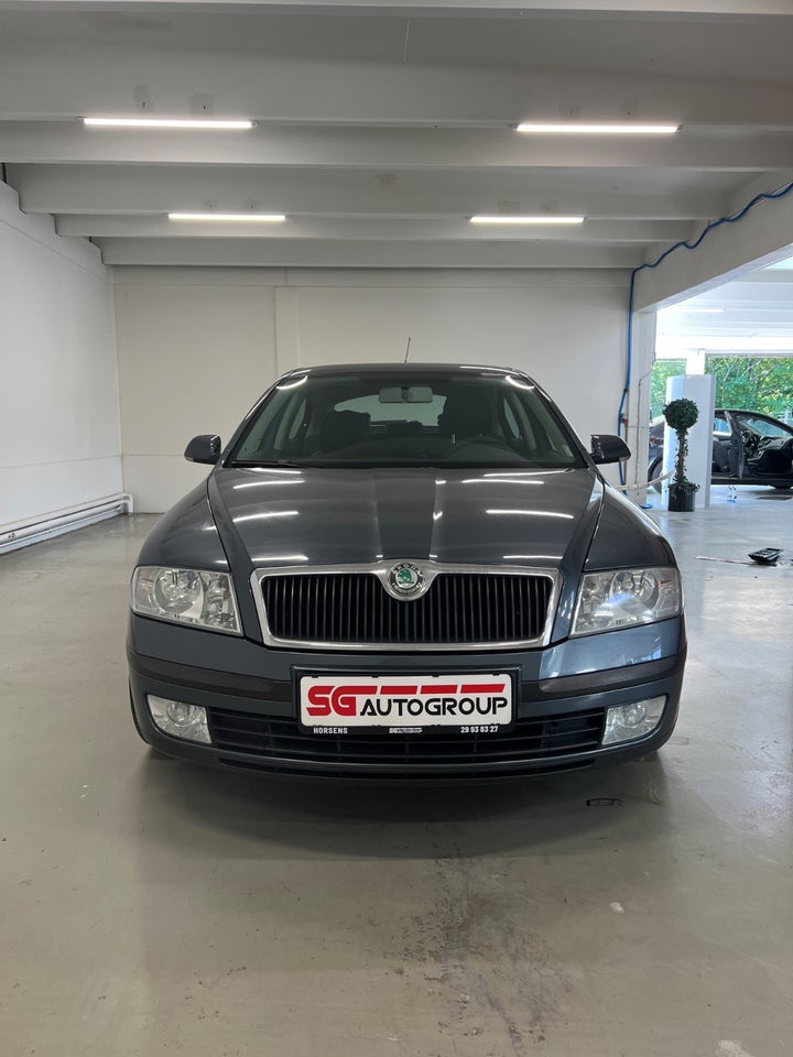 Skoda Octavia 2,0 TDi Elegance 5d