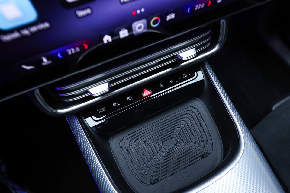 Mercedes CLA250+ electric AMG Premium 4d