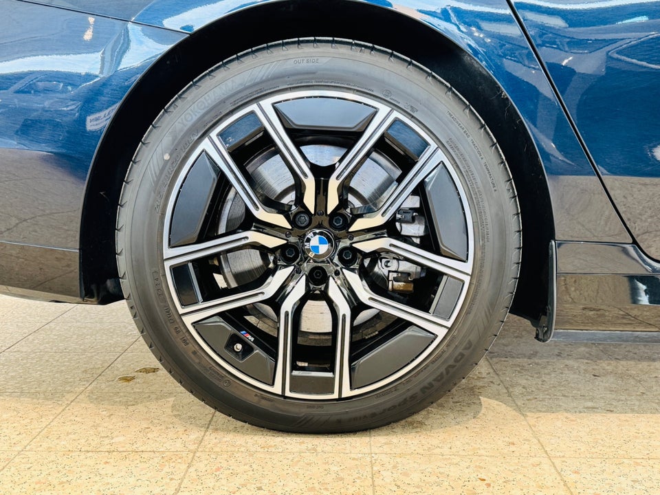 BMW i7 eDrive50 M-Sport 4d