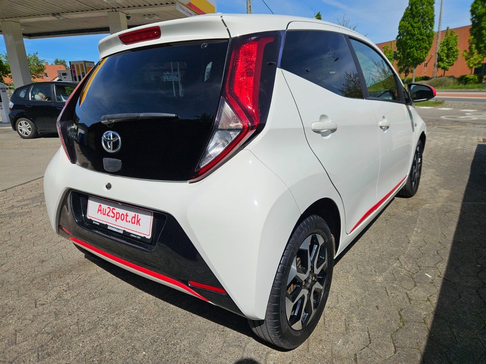 Toyota Aygo 1,0 VVT-i x-cellence 5d