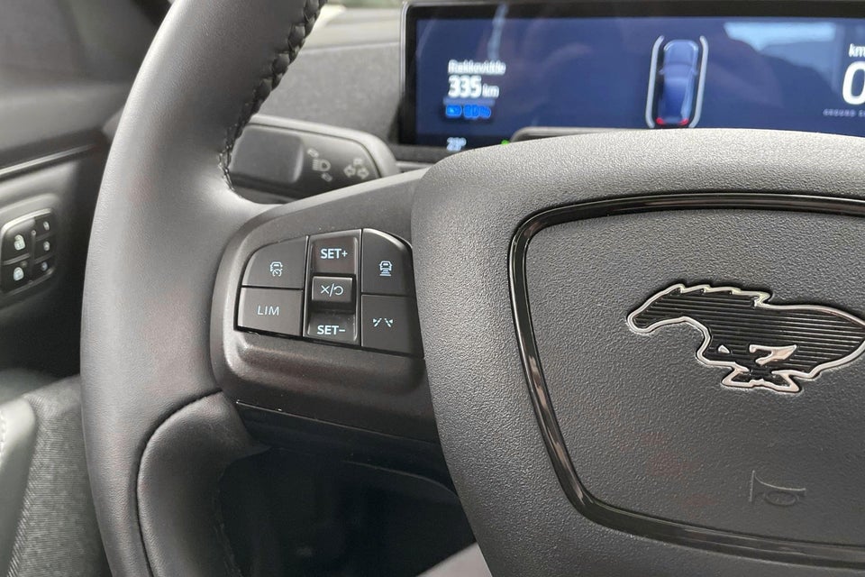 Ford Mustang Mach-E 70 Standard Range 5d