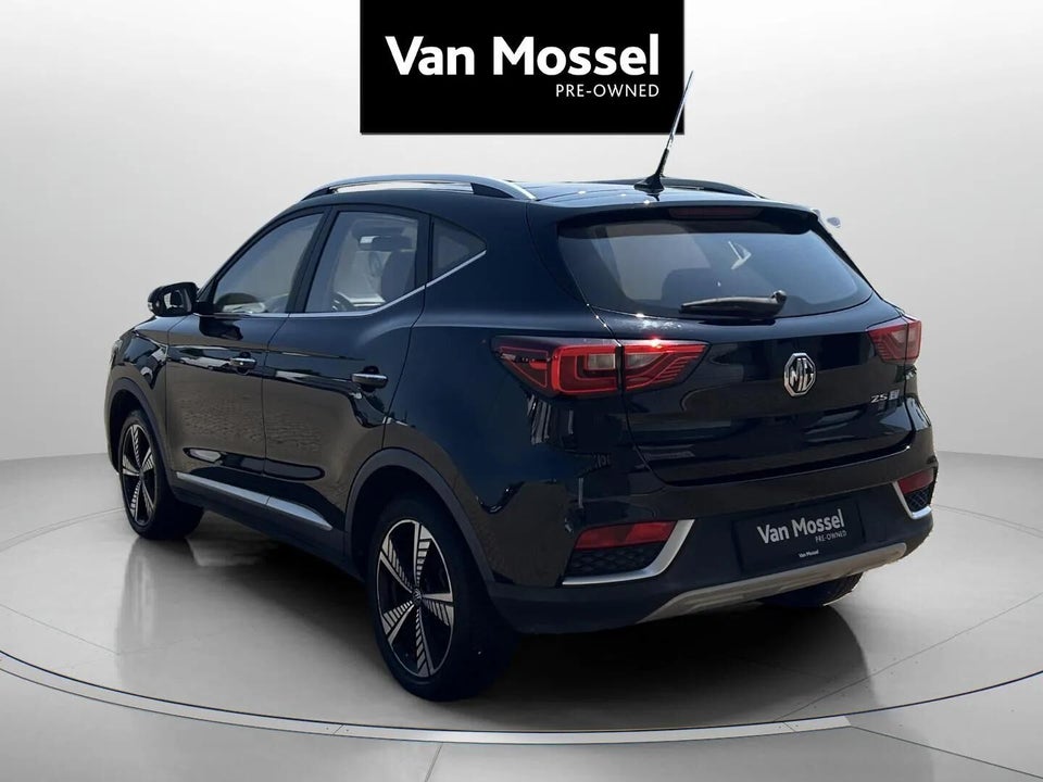 MG ZS EV Luxury 5d