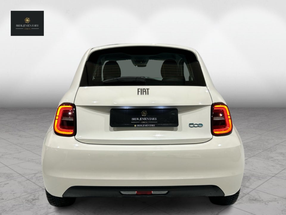 Fiat 500e 42 Icon 3d