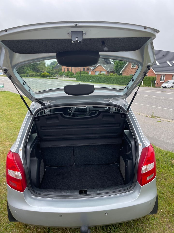 Skoda Fabia 1,4 16V Ambiente 5d