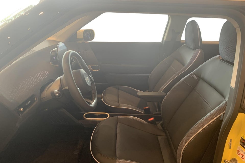 MINI Cooper E Classic Trim S 3d