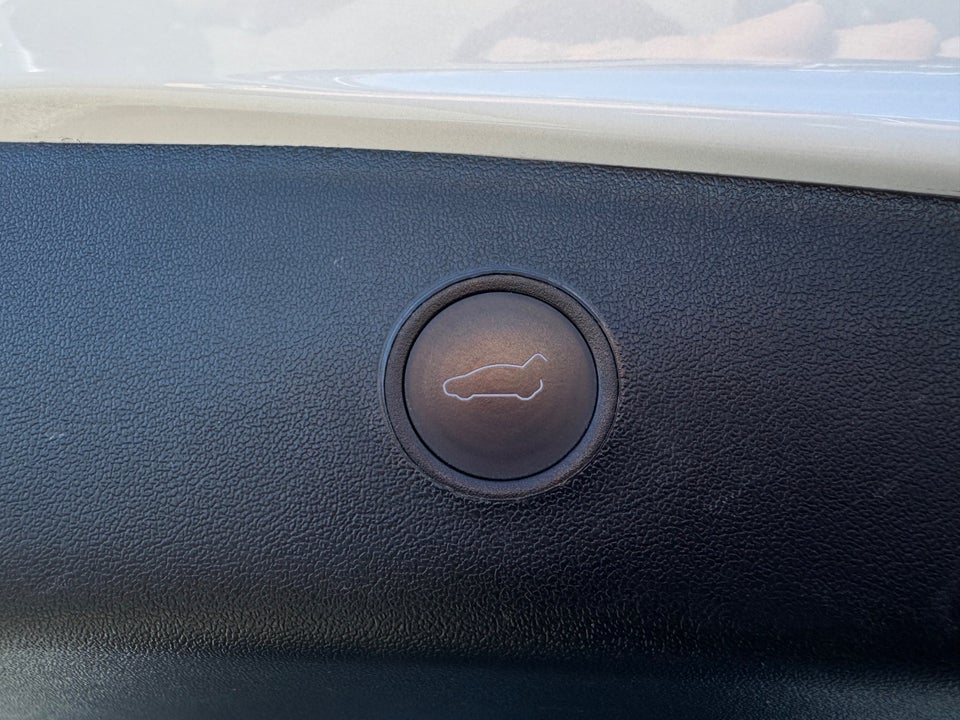 Tesla Model 3 Standard Range+ RWD 4d