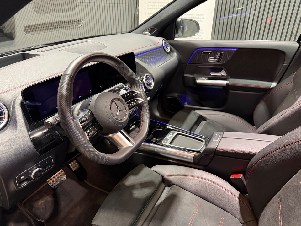 Mercedes EQA300 AMG Premium 4Matic 5d