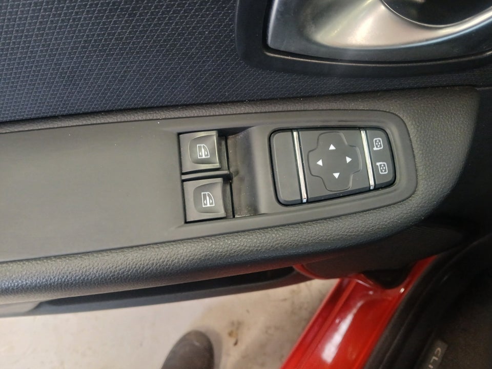 Renault Clio IV 1,5 dCi 90 Limited 5d