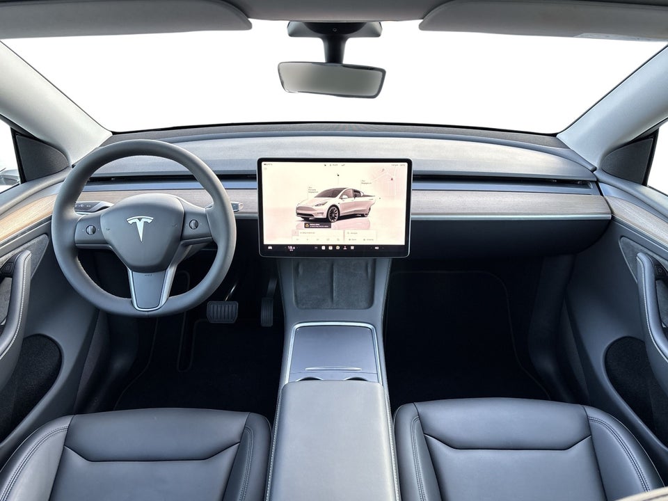 Tesla Model Y Long Range AWD 5d