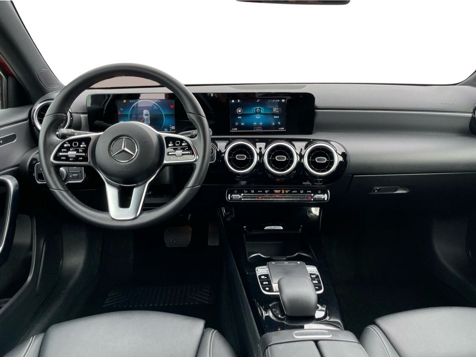 Mercedes A200 1,3 Progressive Line aut. 5d