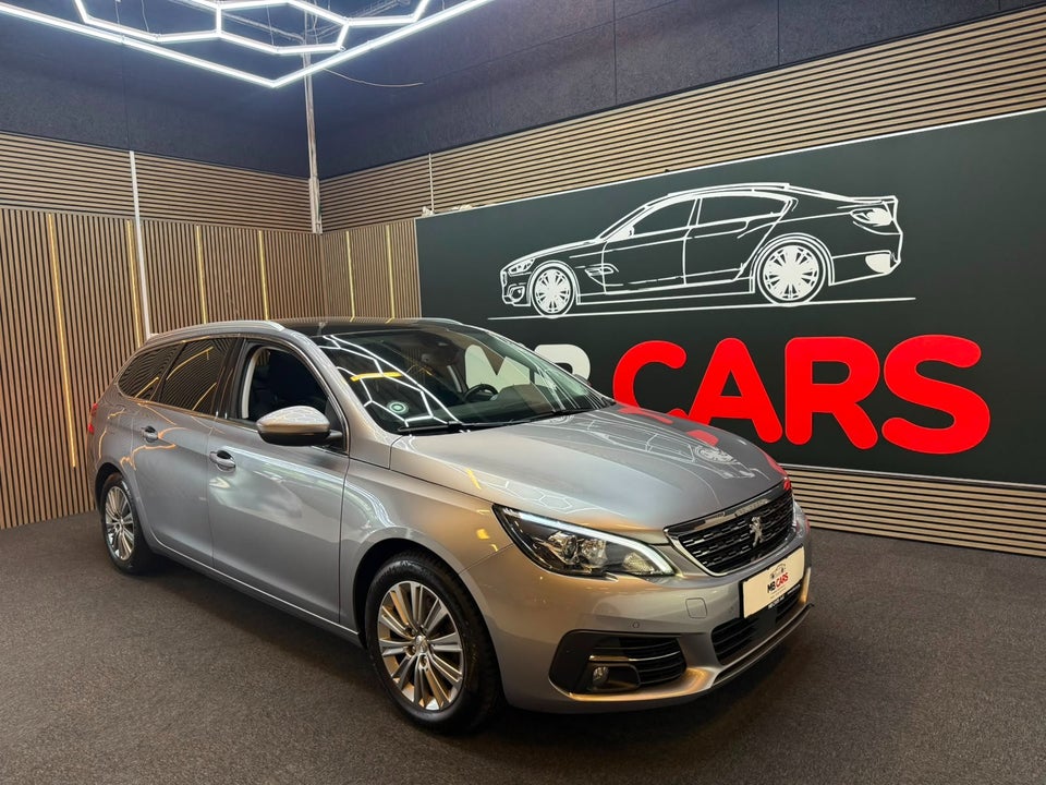 Peugeot 308 1,2 PureTech 130 Selection Sky SW 5d