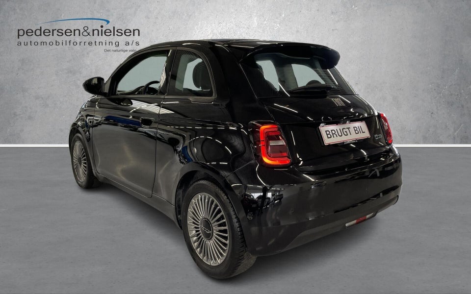 Fiat 500e 42 Icon 3d