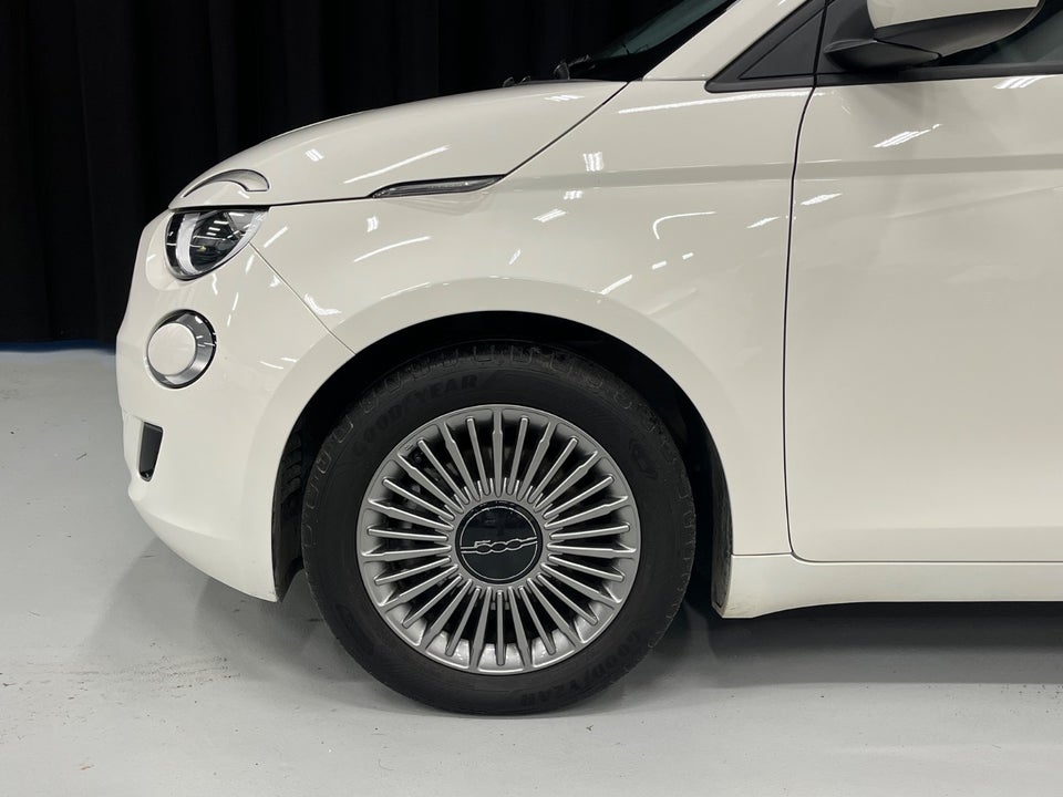 Fiat 500e 42 Icon Cabrio 2d